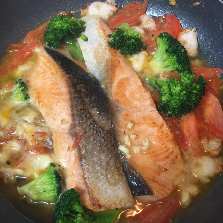 簡単キングサーモンと海老のアクアパッツァ レシピ 作り方 By Yavoo 楽天レシピ